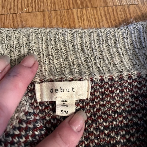 Sweater - Picture 2 of 2